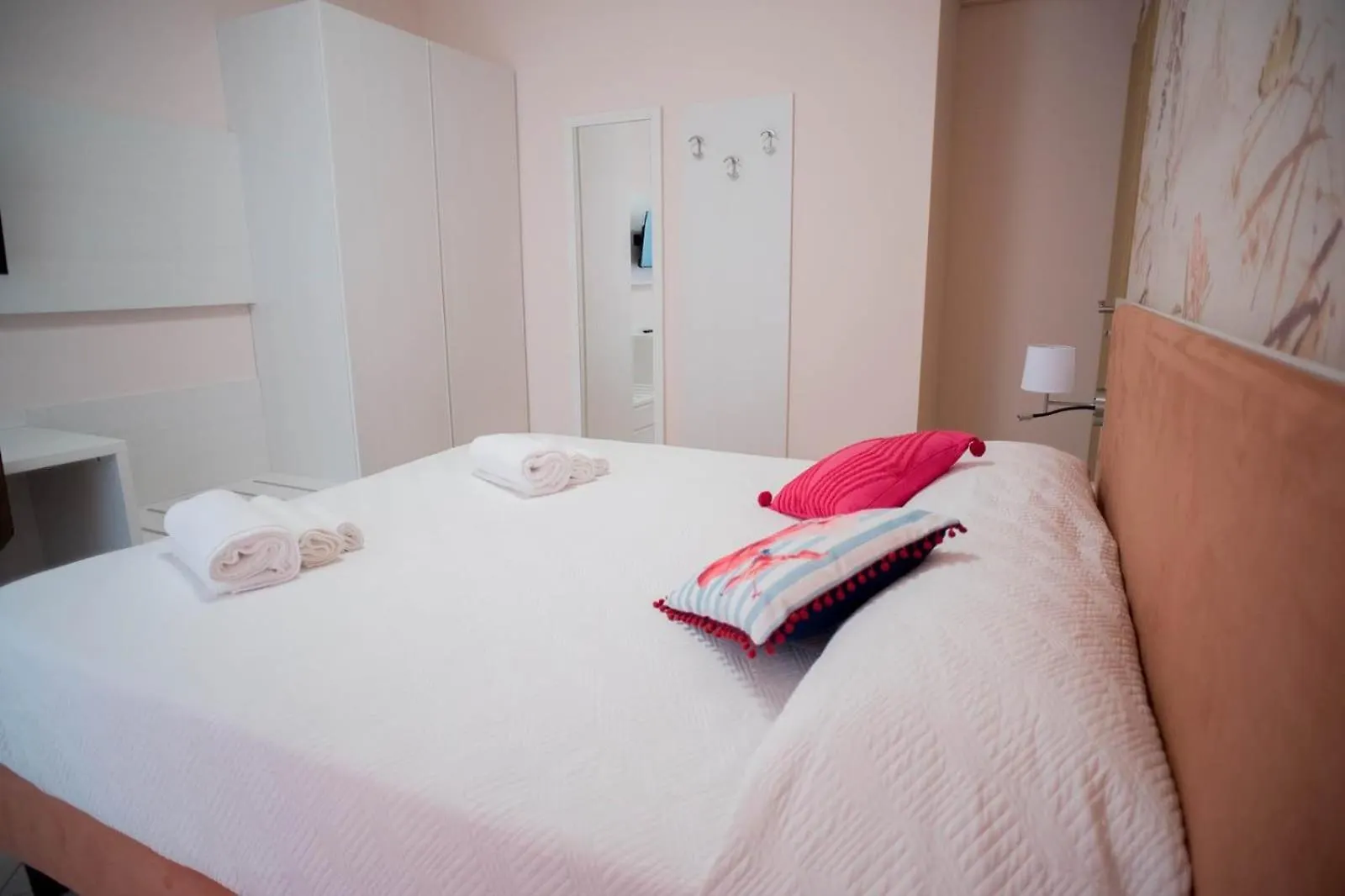 Bolzano Apartment Rho 0*,